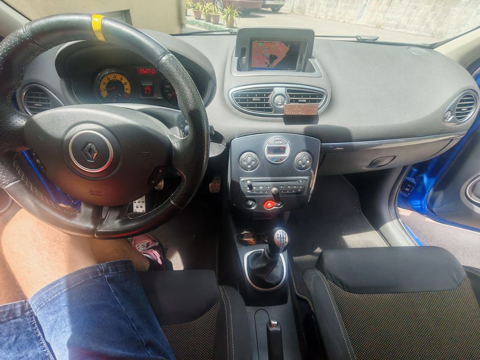 Renault Clio — fotografia 5