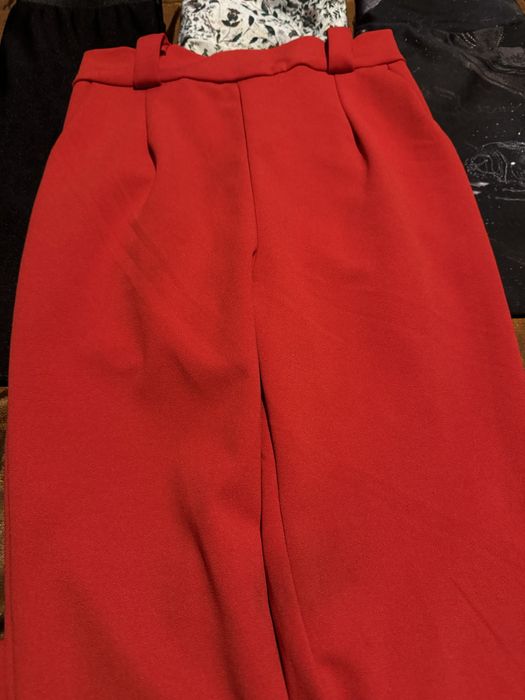 Calças vermelhas Boohoo 34-36