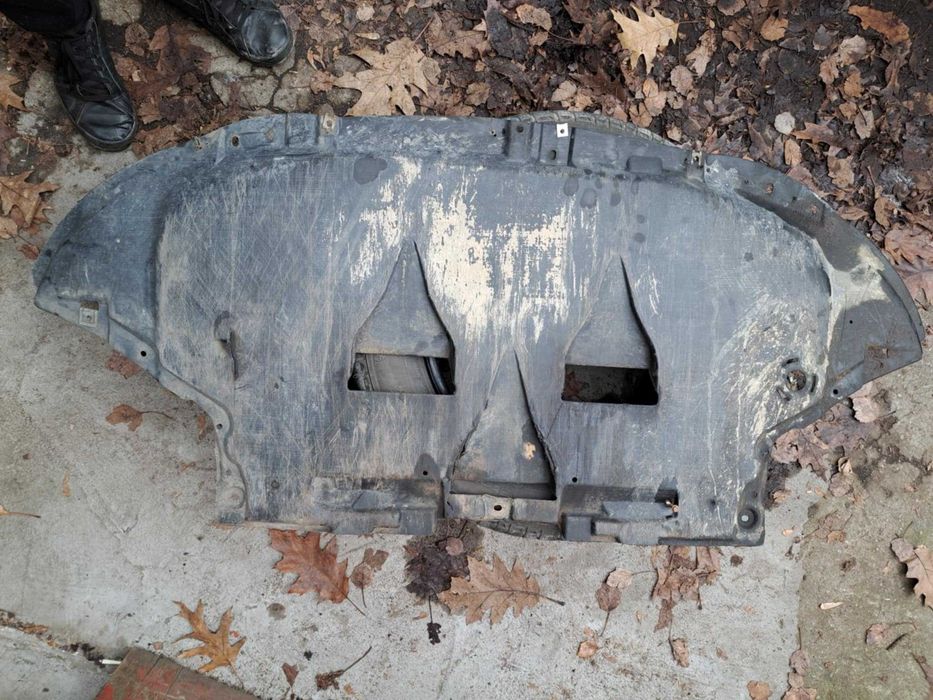 audi a4b6 osłona pod silnik 3.0 Benzyna