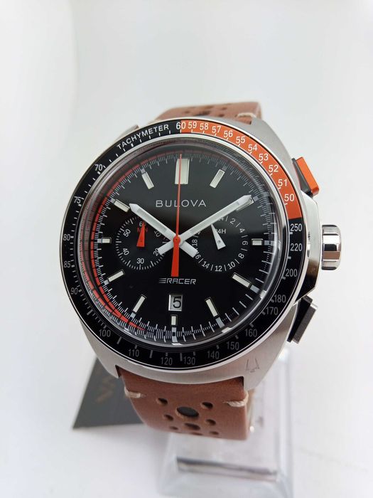 Гоночные часы Bulova 98B427 хронограф, тахиметр, календарь, сапфир