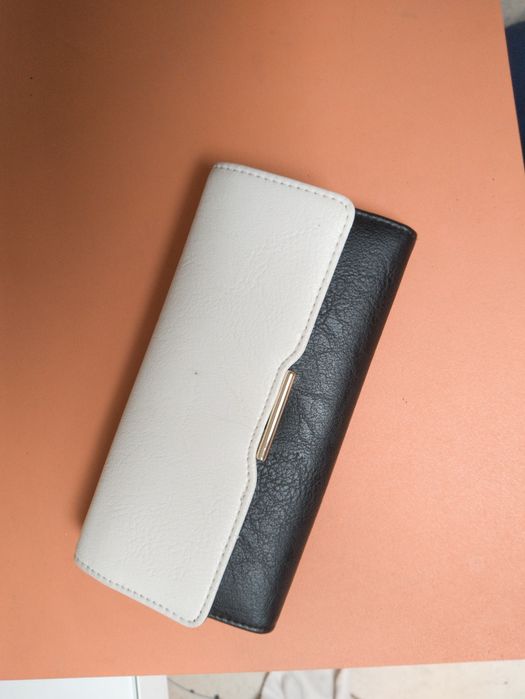 Vestido da Desigual com oferta de carteira