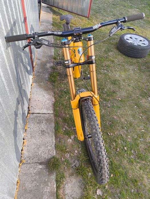 Devinci Wilson DH / Fox 40 Kashima / Shimano Saint / Hope / Downhill