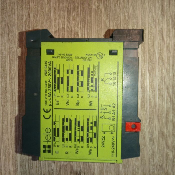 Przekaźnik czasowy D6DM