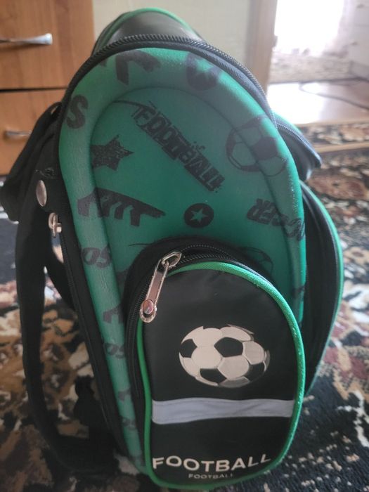 Продам школьный рюкзак