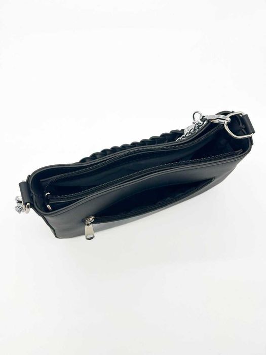 Чорна жіноча сумка з тисненням "крокодил"