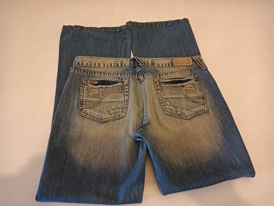 Vendo calças de ganga