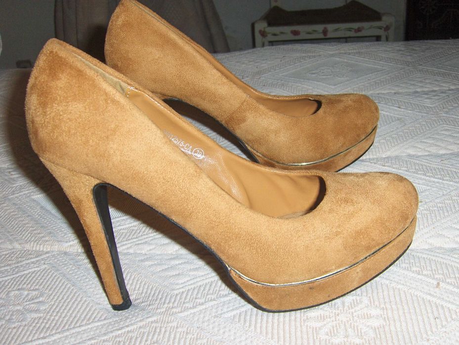 Sapatos de cerimónia de salto alto n.º 38