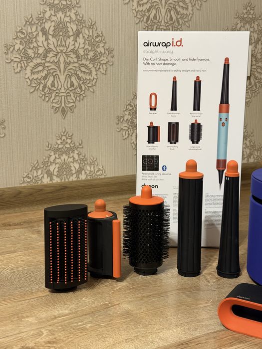 Продам Стайлер Dyson  оригінал