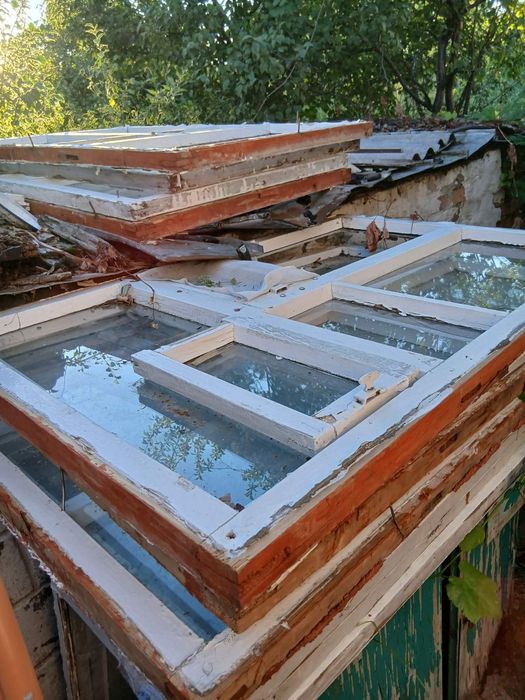 Продам вікна з будинку в дерев'яних рамах