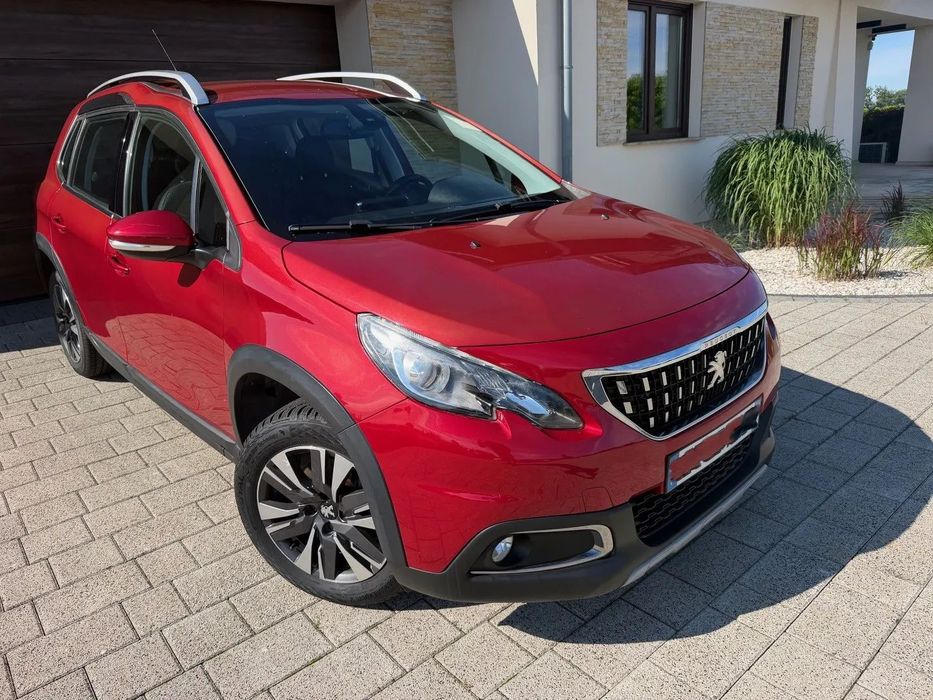 Peugeot 2008 led navi kubełkowe fotele LIFT BEZWYPADKOWE