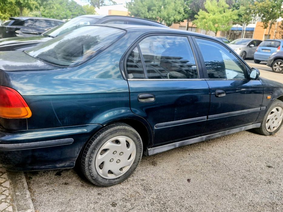 Honda Civic — fotografia 4