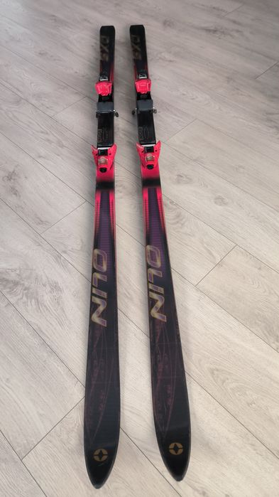 Narty Olin DXS z wiazaniami Salomon