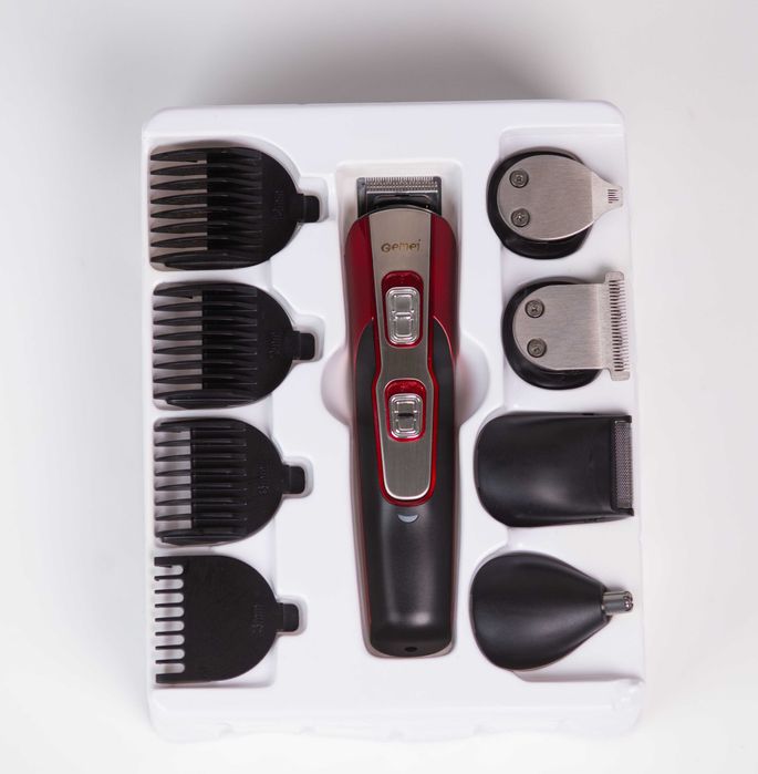 Машинка для стрижки та триммер для бороди  Gemei GM-592 10 в 1