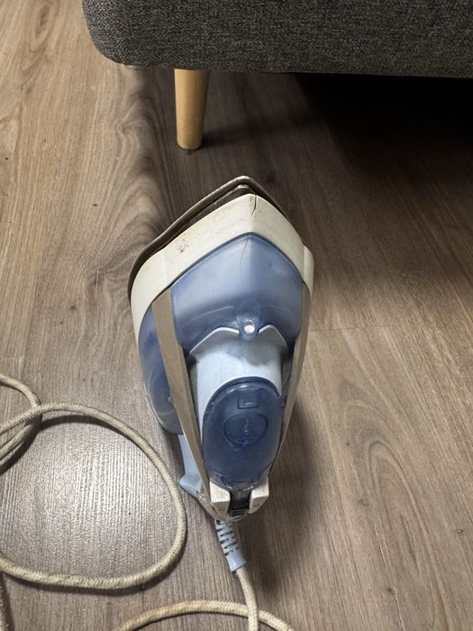 Продам праску Philips SteamGlide GC 3320