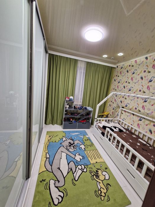 Продам квартиру в центрі м. Берестин Харківська область