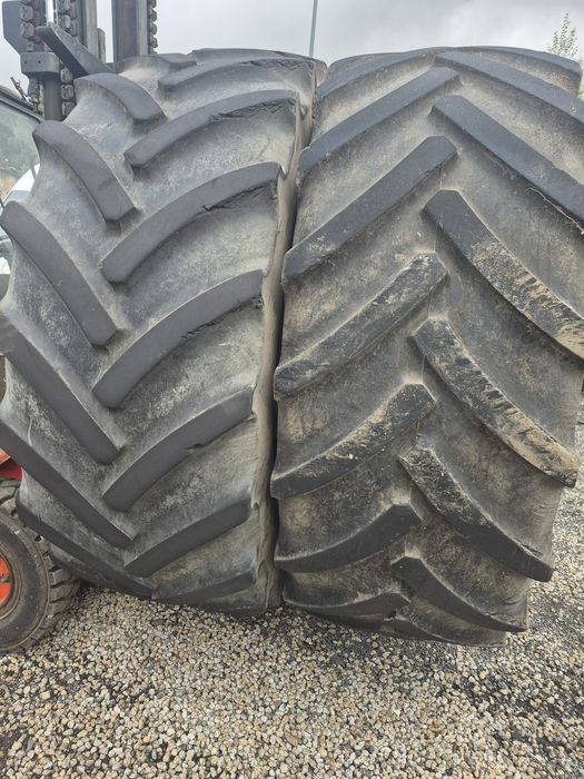 Opony 710/75R42 z Niemiec