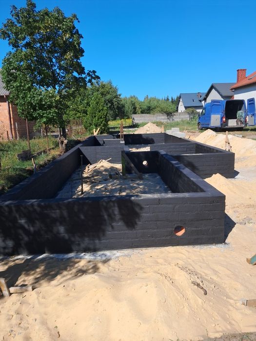 Budowa domów/ Roboty budowlane