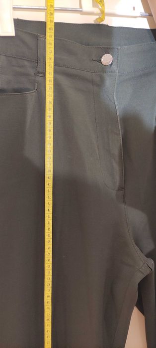 Calças elásticas curtas tipo fato Vetissimo Tam 46