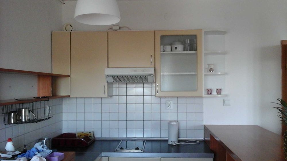 Do wynajęcia od 01.10. umeblowana kawalerka w wieżowcu przy Krowoderskich Zuchów