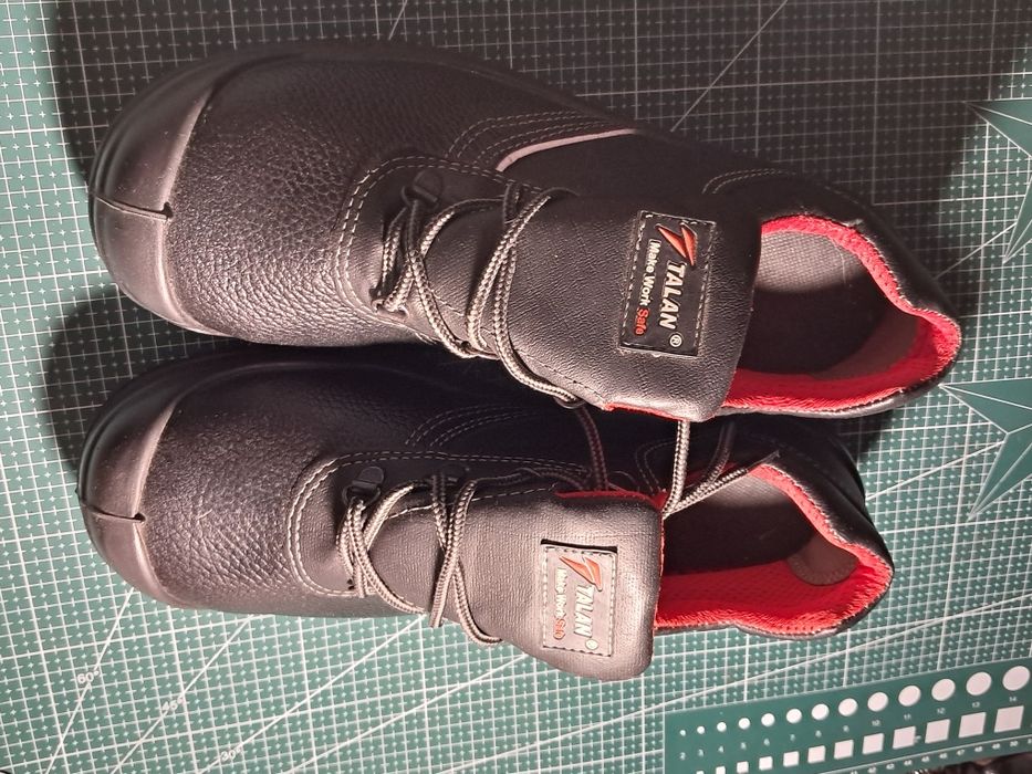 Робочі черевики,41р.,299грн.