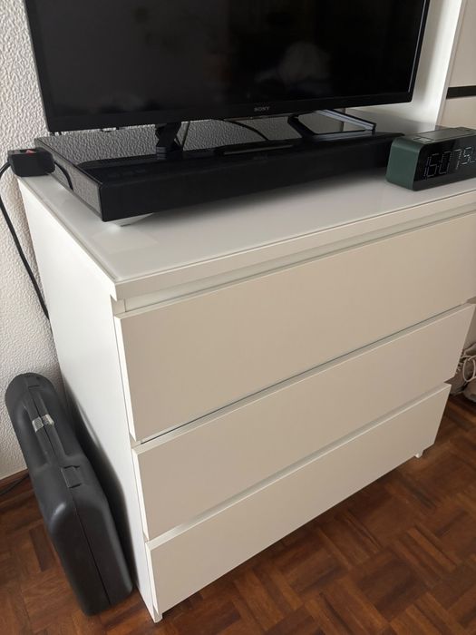 Cómoda Malm Ikea
