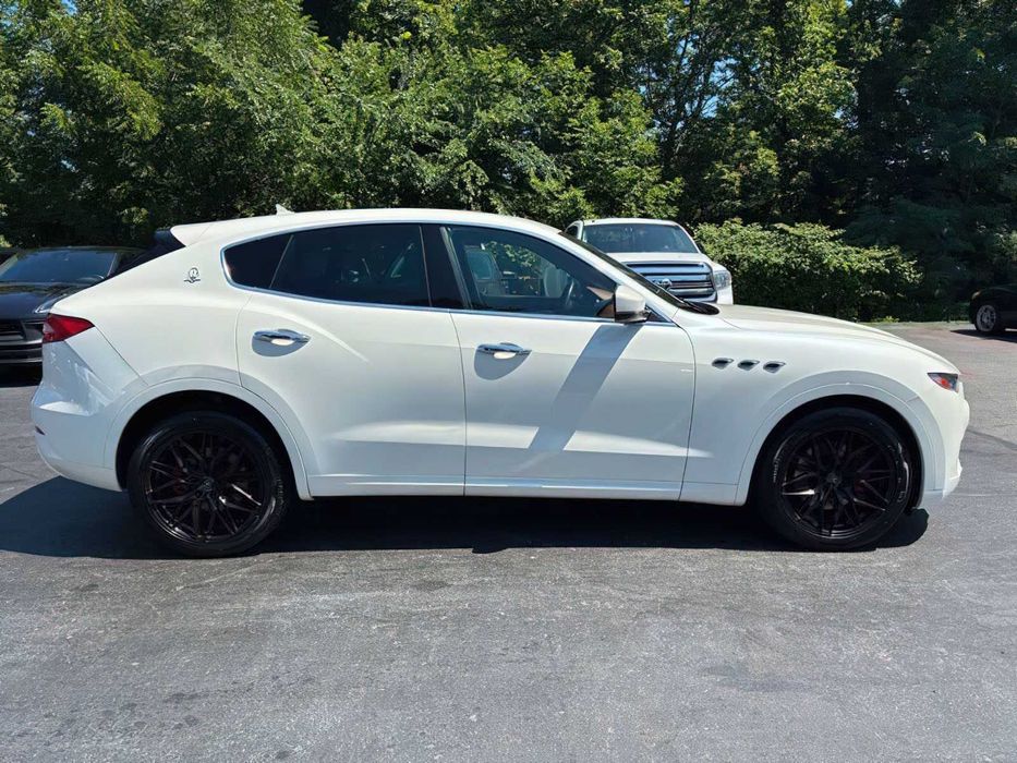 Maserati Levante      2019