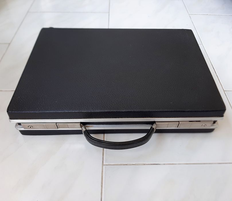 Pasta/Mala Executiva Rígida de Diplomata (anos 70/80)