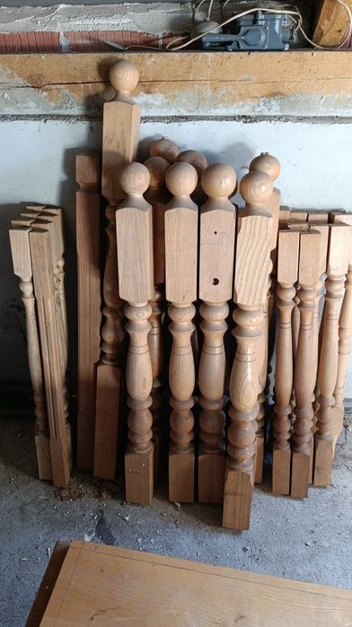Balustrada tralki drewniane schody