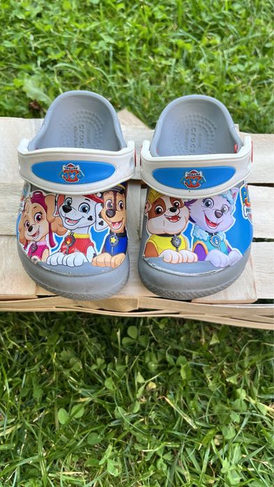 Crocs Sandały / Kapcie / Klapki