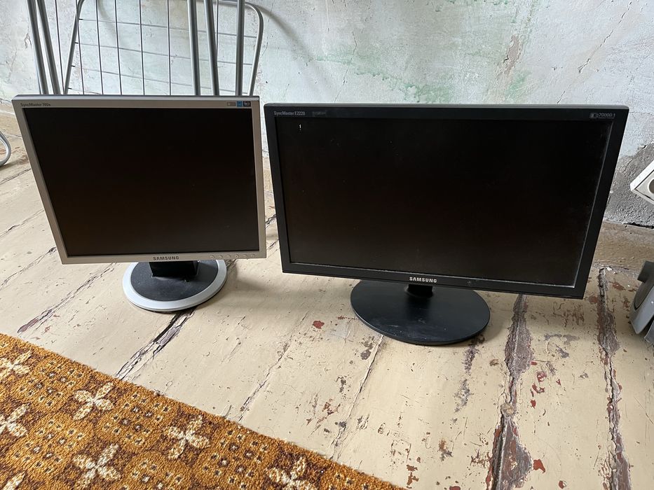 Продам два монитора самсунг, 17 и 22 SyncMaster