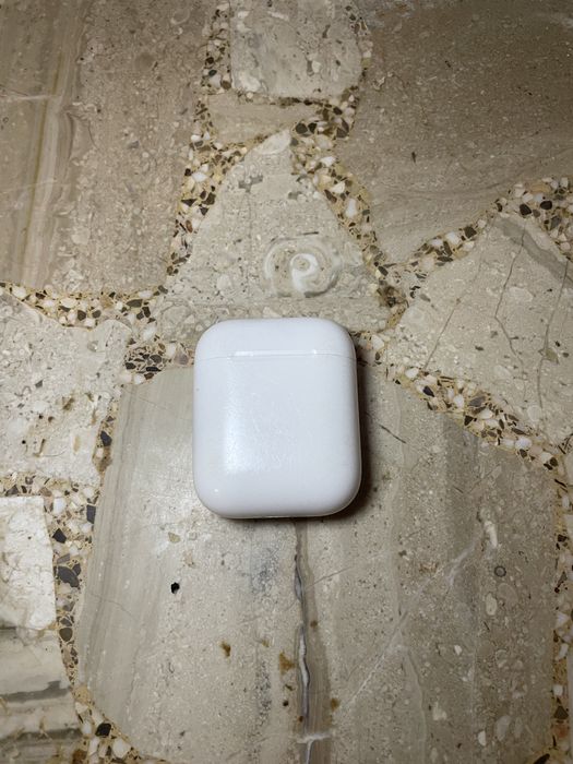 AirPods 2 generacji! Lewa gra cisze