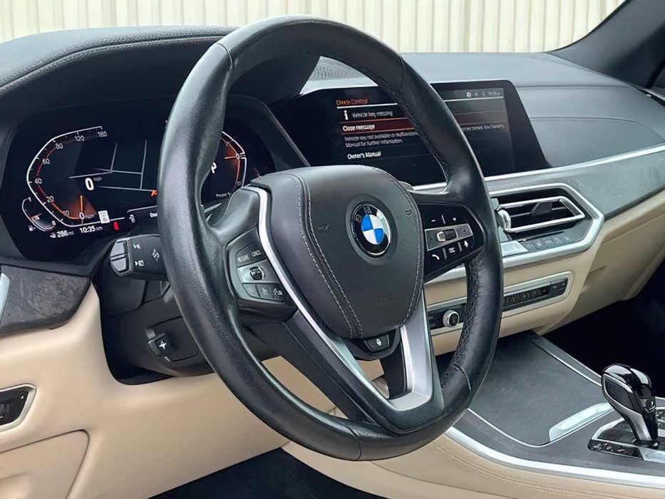 BMW X5 xDrive40i      2022
