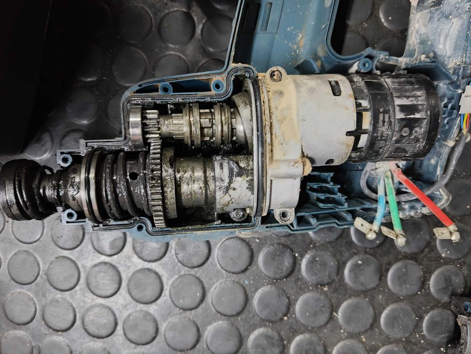 Młot udarowy Bosch Professional GBH 18 V-EC