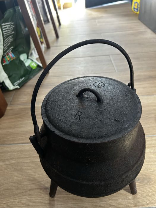 Panela de ferro fundido