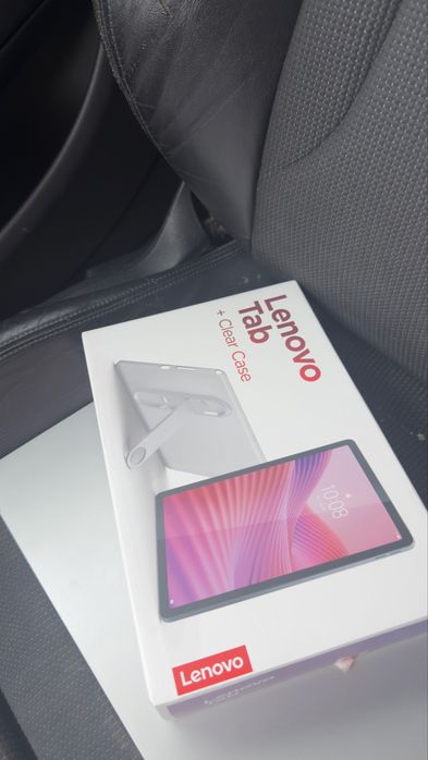 Tablet lenovo tab + clear case