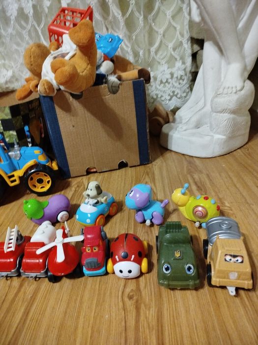 Машинки, інерційні, авто,  Читайте опис!!!