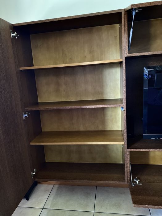 Móvel de TV de grandes dimensões