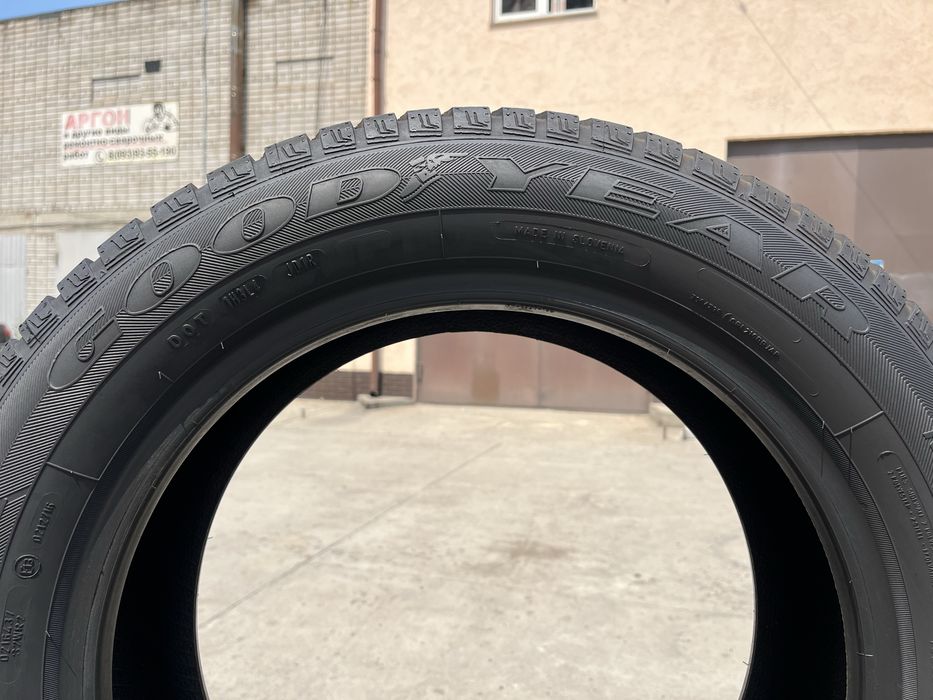 Шини 195/60 R16 4 всесезонні гуми як нові