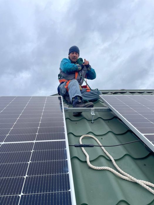 Установка инверторов Солнечные электростанции монтаж