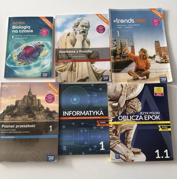 Zestaw Podrecznikow pierwsza klasa Liceum