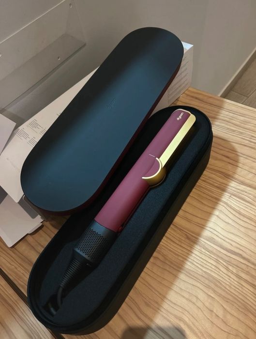 Dyson air straightener