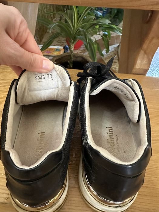 BALDiNiNI жіночі кросівки