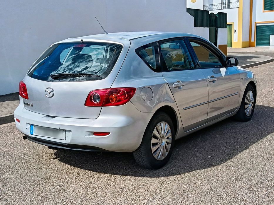Mazda 3 HATCHBACK de 2004 5 lugares 225mil kms