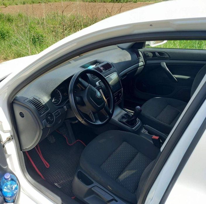 Продається економне авто
