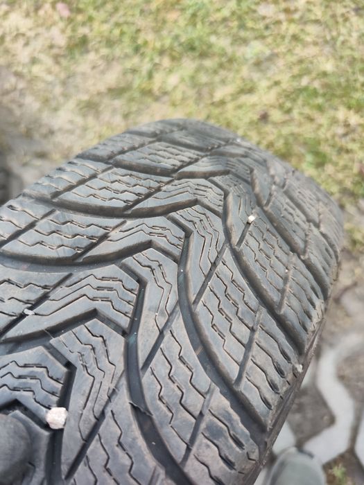 4 felgi stalowe + opony zimowe 195/65 R15 5x108