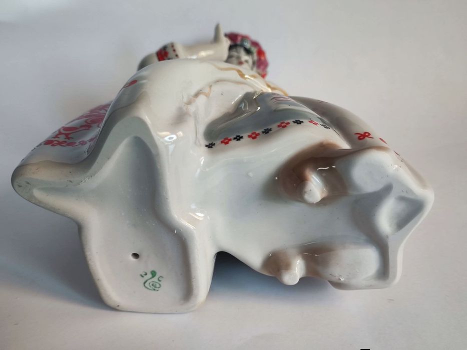 Porcelanowa figurka ZSSR Połonne