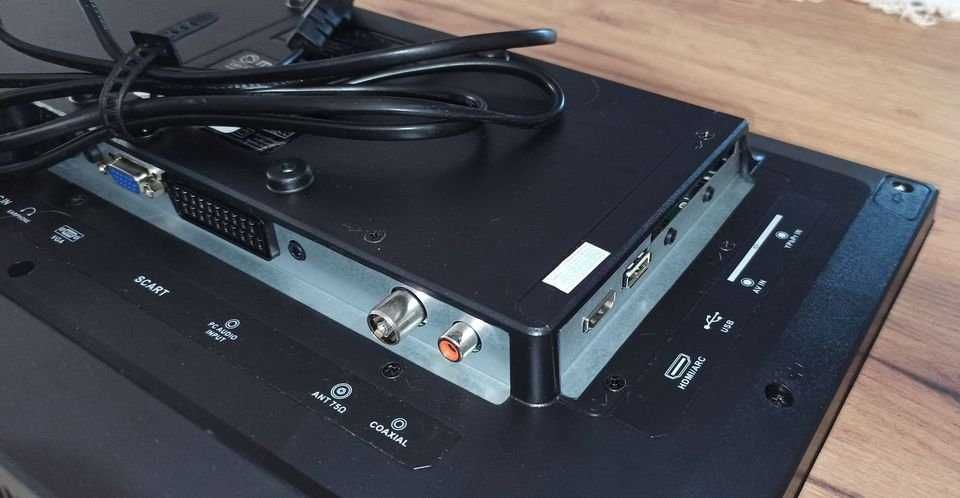 Telewizor Manta 19 cale DVBT2 HEVC bez USB antena ZK AŚ , TIR wysyłka