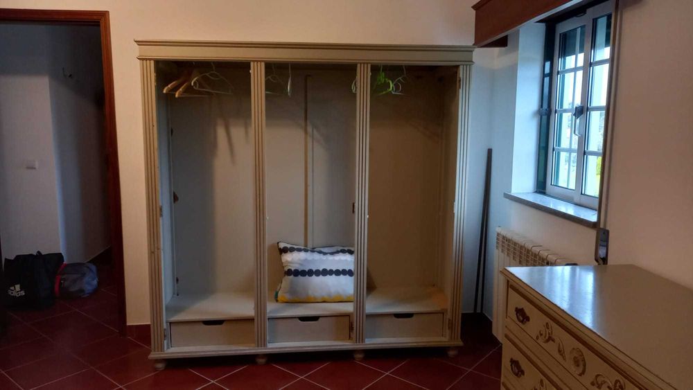 Mobília completa de 8 peças - Vintage p/restaurar - Madeira maciça