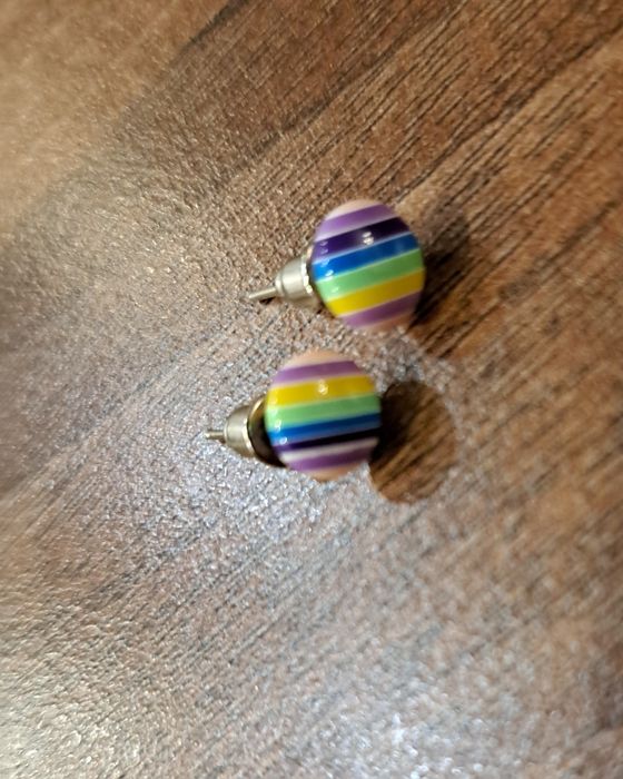 Tęczowe kolczyki