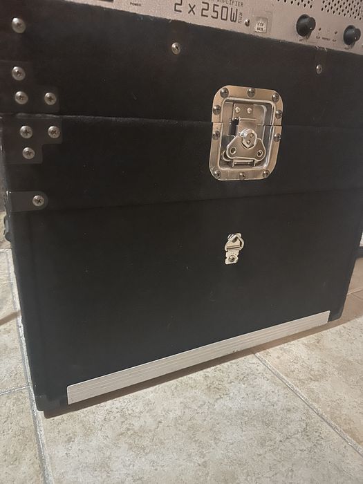 Rack de 3 modulos em muito bom estado.